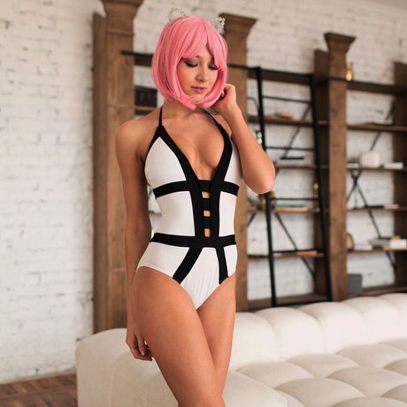 Angelie Dolly