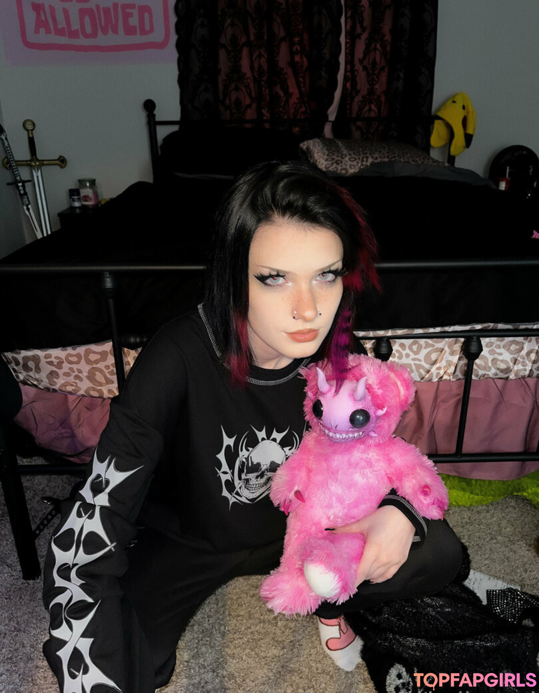 Naakte gelekte OnlyFans-foto van Koibunni #1199