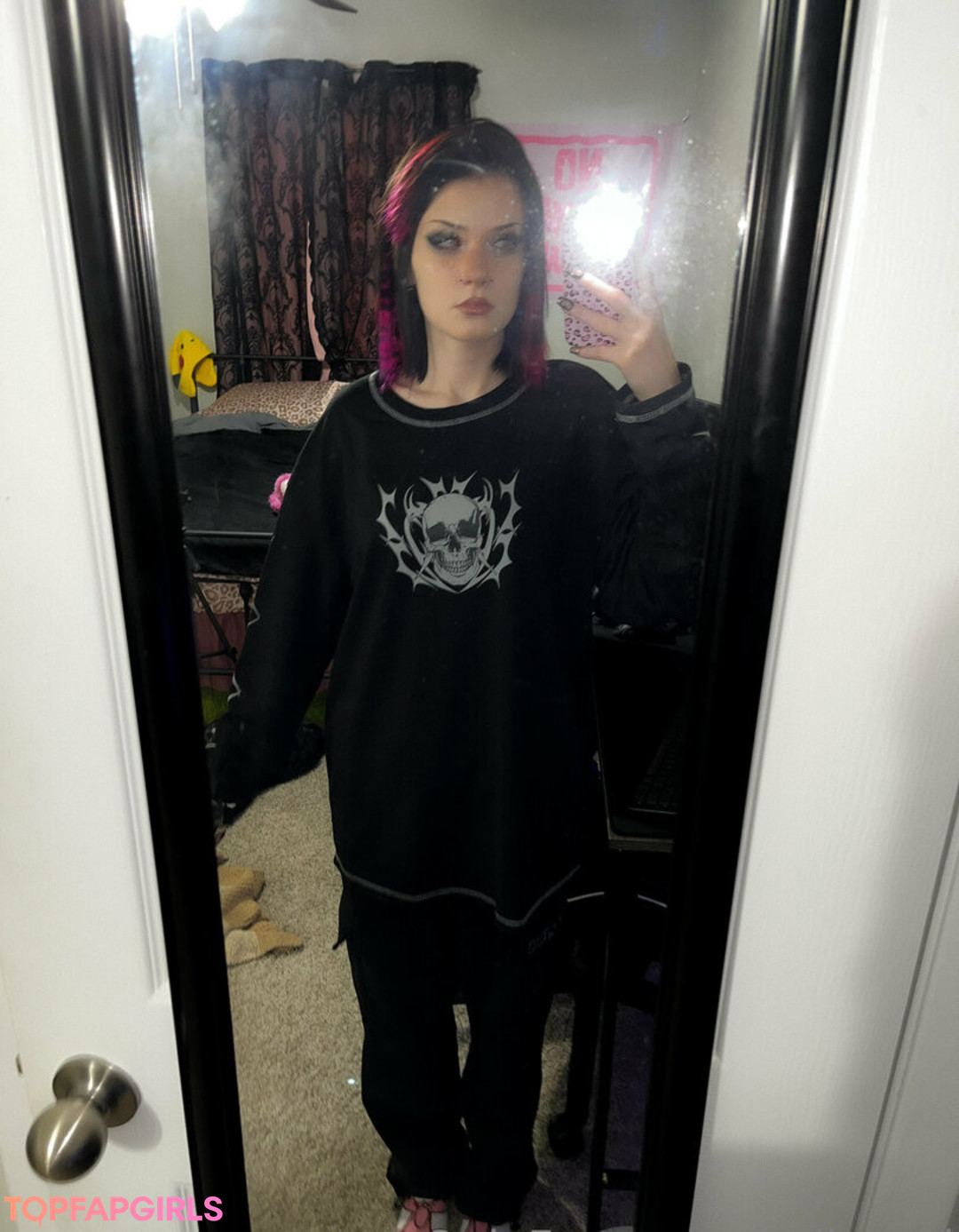 Naakte gelekte OnlyFans-foto van Koibunni #1204