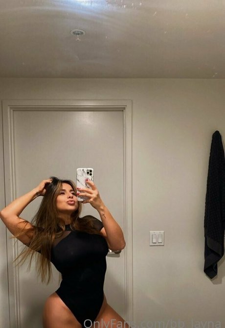 Naakte gelekte OnlyFans-foto van Lina Silva