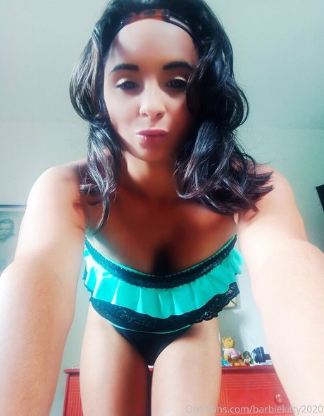 Naakte gelekte OnlyFans-foto van Barbara Savelli