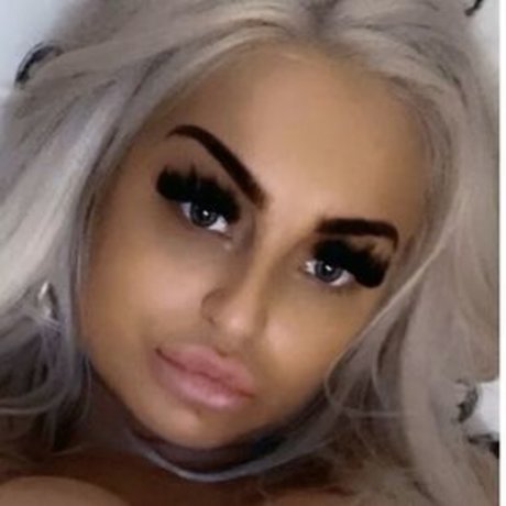 Naakte gelekte OnlyFans-foto van Cole0202971