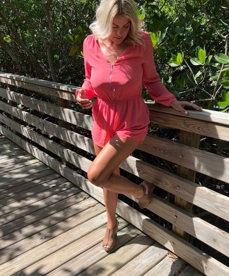 Naakte gelekte OnlyFans-foto van Nursegwennie