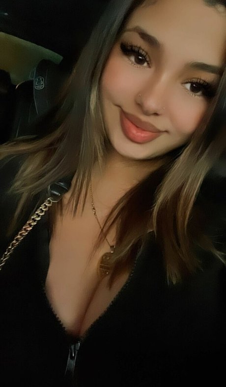 Naakte gelekte OnlyFans-foto van Itsashleymedina