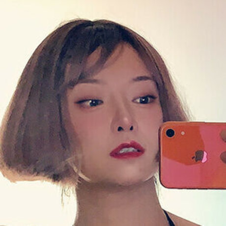 Naakte gelekte OnlyFans-foto van Taeri