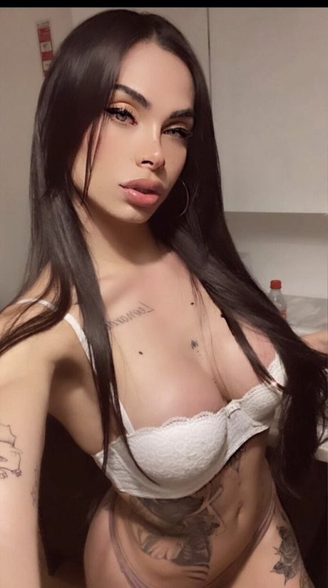 Naakte gelekte OnlyFans-foto van Mariana De Castro