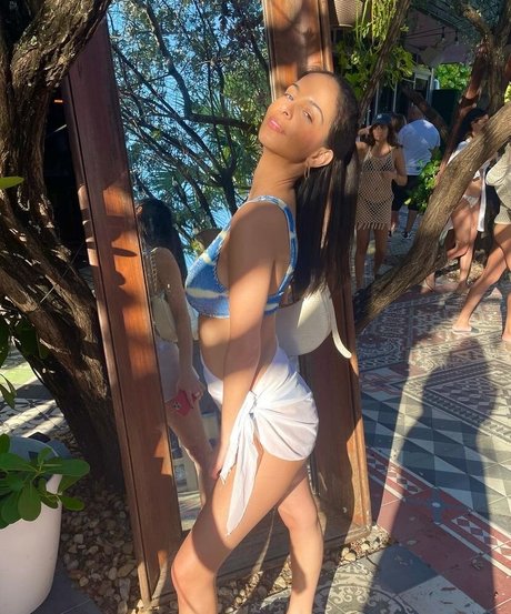 Naakte gelekte OnlyFans-foto van Christina Esposito