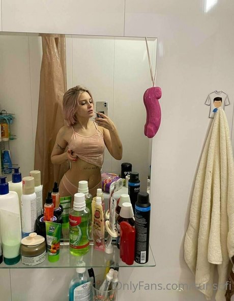 Naakte gelekte OnlyFans-foto van Sunsofi