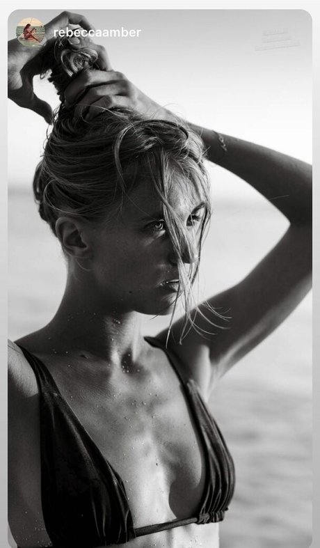 Naakte gelekte OnlyFans-foto van Evgenia Sabadash