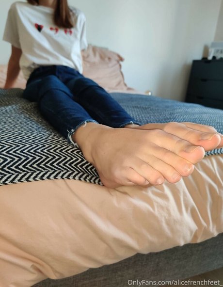Alicefrenchfeet