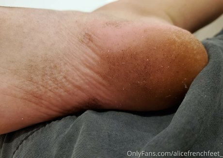 Alicefrenchfeet
