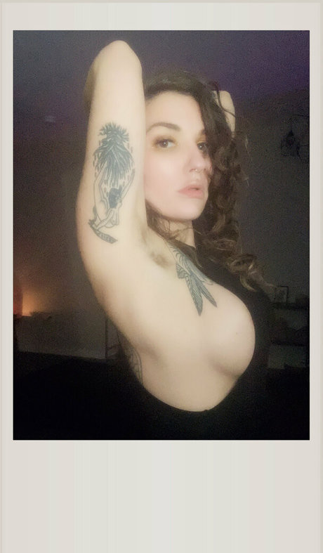 Thesmuttymystic