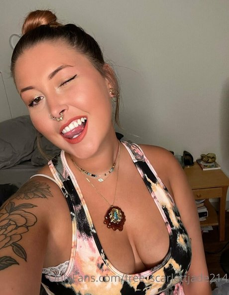 Freescarlettjade214