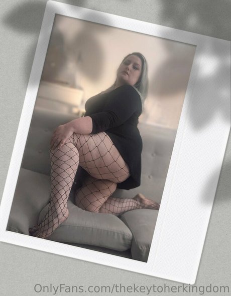 Naakte gelekte OnlyFans-foto van Thekeytoherkingdom