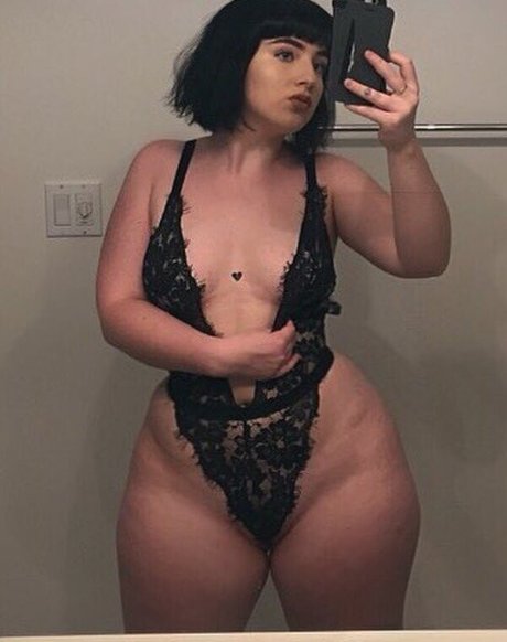 Naakte gelekte OnlyFans-foto van Sadgalbri