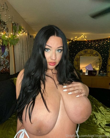 Bigt1ttyfairy