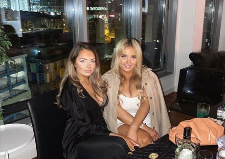 Naakte gelekte OnlyFans-foto van Olivia D