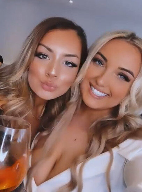 Naakte gelekte OnlyFans-foto van Olivia D