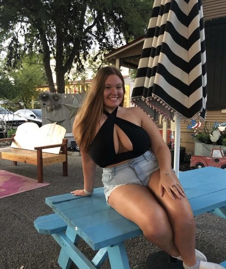 Naakte gelekte OnlyFans-foto van Redflannel