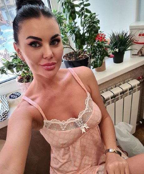 Naakte gelekte OnlyFans-foto van Thibisova