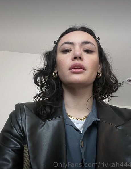 Naakte gelekte OnlyFans-foto van Rivkah