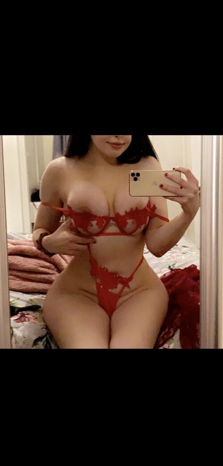 Naakte gelekte OnlyFans-foto van Chloesalpats