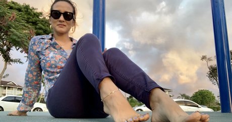 Naakte gelekte OnlyFans-foto van Kimkissesfootgoddess