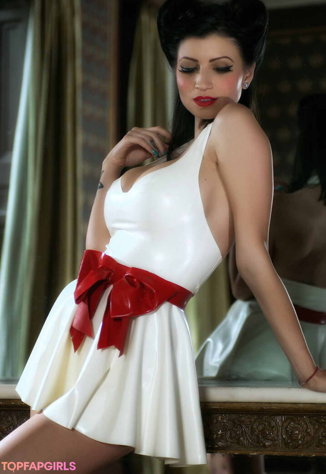 Naakte gelekte OnlyFans-foto van Lillyroma1982 #1987