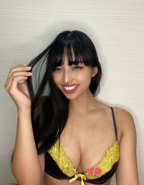 Naakte gelekte OnlyFans-foto van Azusa Igarashi