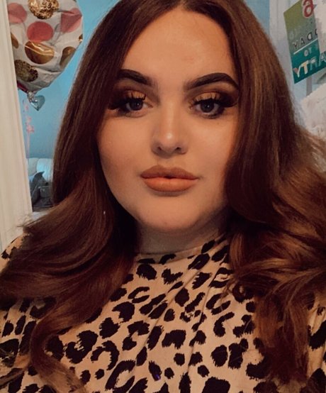 Naakte gelekte OnlyFans-foto van Chloe Jade