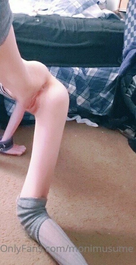 Naakte gelekte OnlyFans-foto van Monimusume