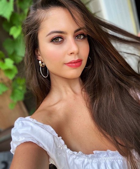 Naakte gelekte OnlyFans-foto van Victoria Boiadgieva