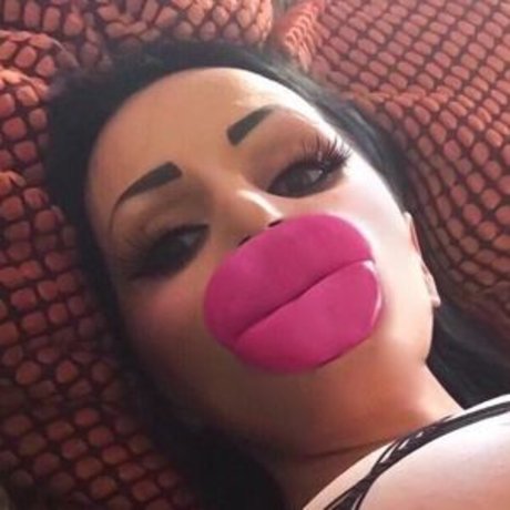 Naakte gelekte OnlyFans-foto van Realsiliconebunny