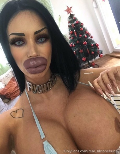 Real_siliconebunny