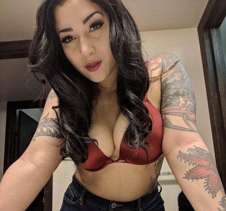 Naakte gelekte OnlyFans-foto van Nattestid