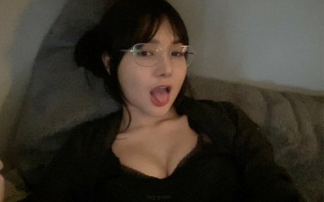 Naakte gelekte OnlyFans-foto van Ivyyvon