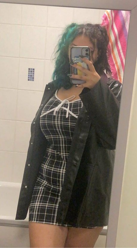Naakte gelekte OnlyFans-foto van Recognize