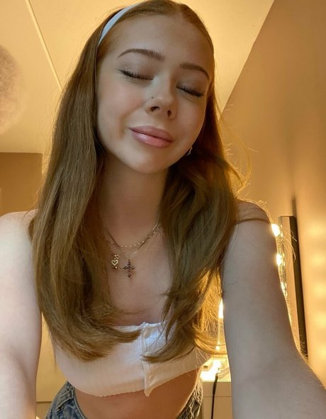 Naakte gelekte OnlyFans-foto van Jossie