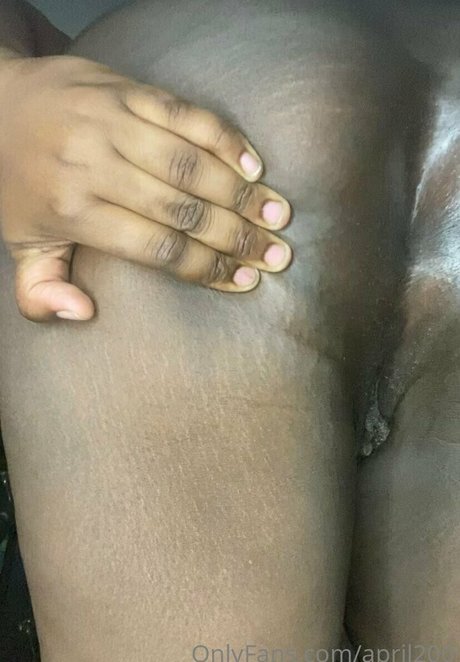 Naakte gelekte OnlyFans-foto van April200