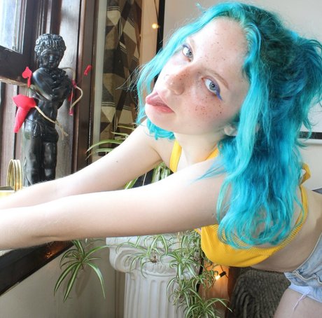 Naakte gelekte OnlyFans-foto van Cherrylollisfw