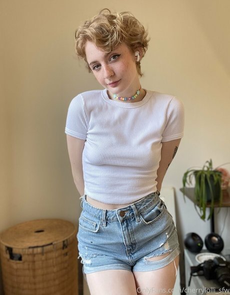 Naakte gelekte OnlyFans-foto van Cherrylollisfw