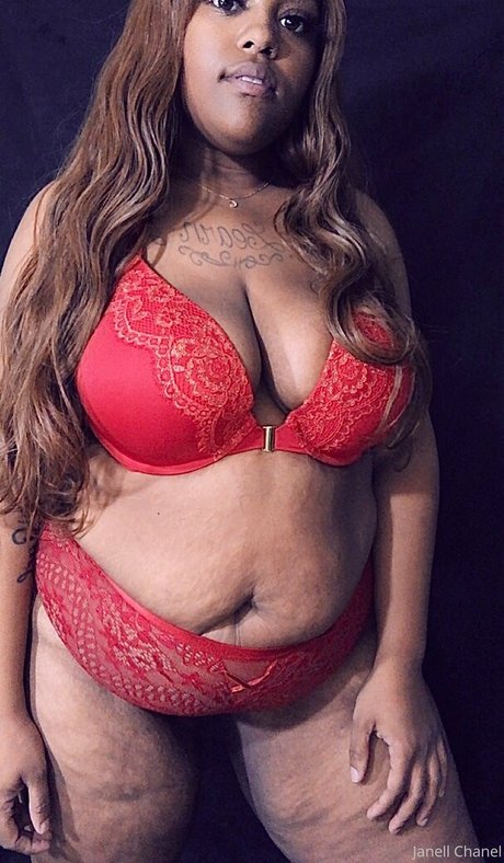 Naakte gelekte OnlyFans-foto van Jchanel12