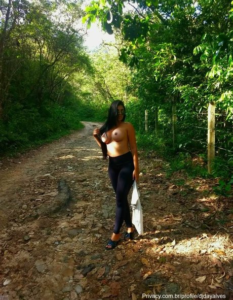 Naakte gelekte OnlyFans-foto van Djalves