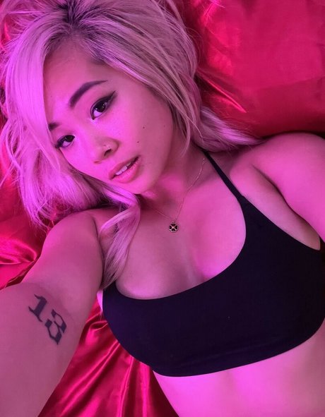 Naakte gelekte OnlyFans-foto van Liquid Pyro