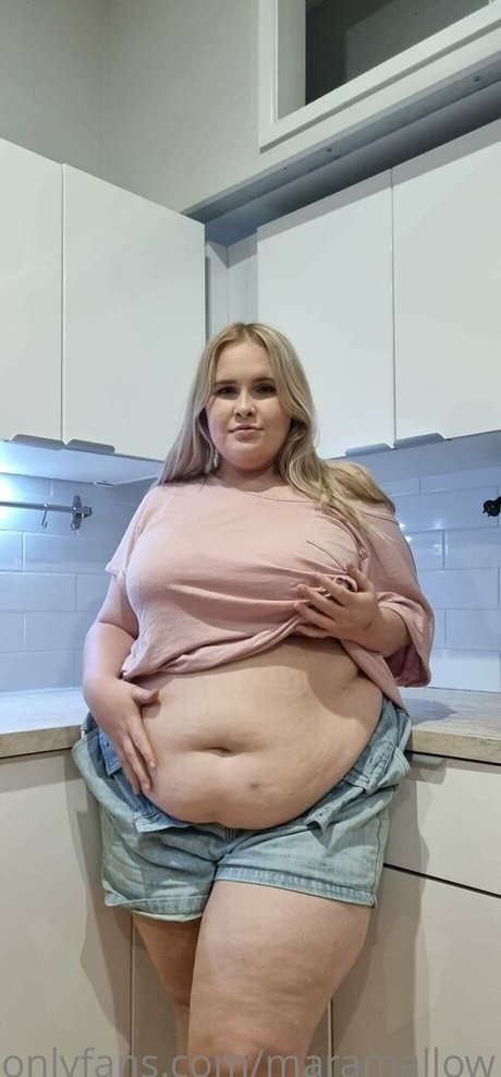 Naakte gelekte OnlyFans-foto van Maramallow