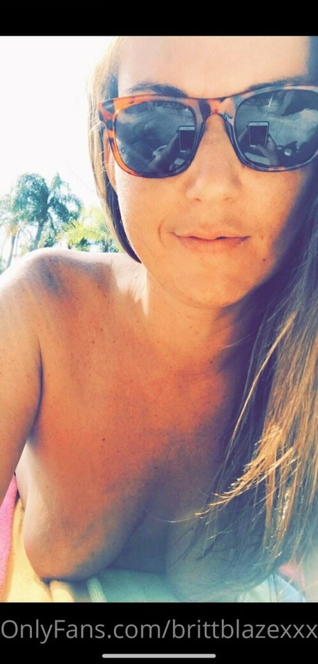 Naakte gelekte OnlyFans-foto van Brittblazexxx