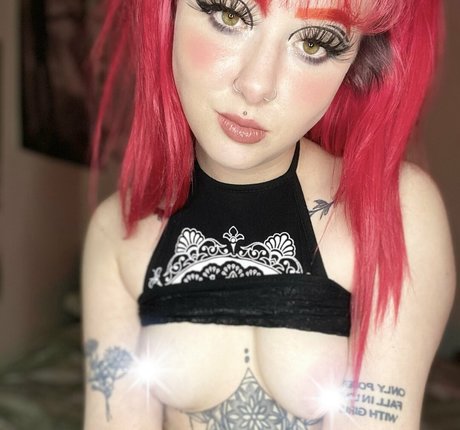 Petiteredheadbabyfree