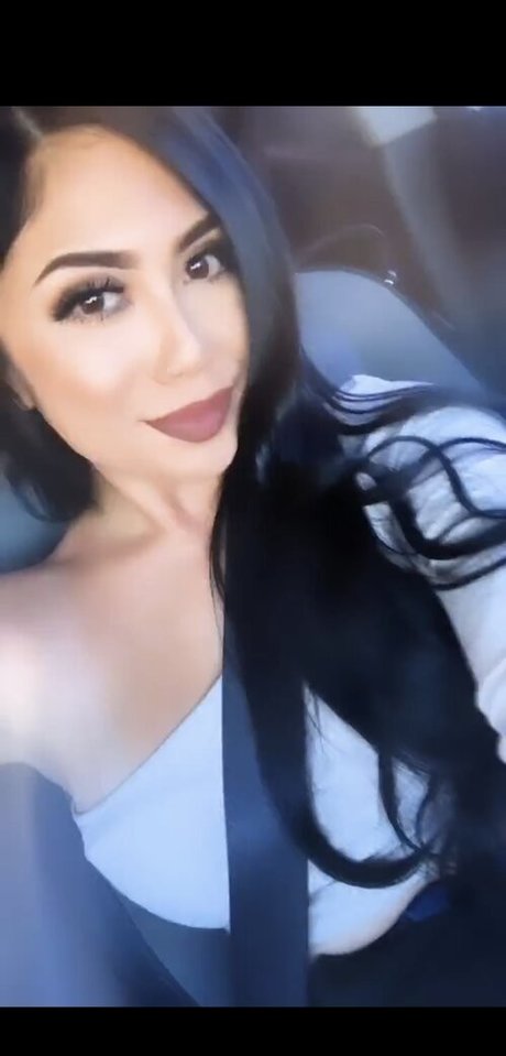 Naakte gelekte OnlyFans-foto van Lexvictoriaj