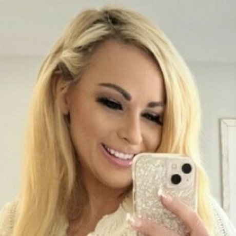 Love_misssarah_unlocked