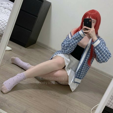 Naakte gelekte OnlyFans-foto van Dscherry